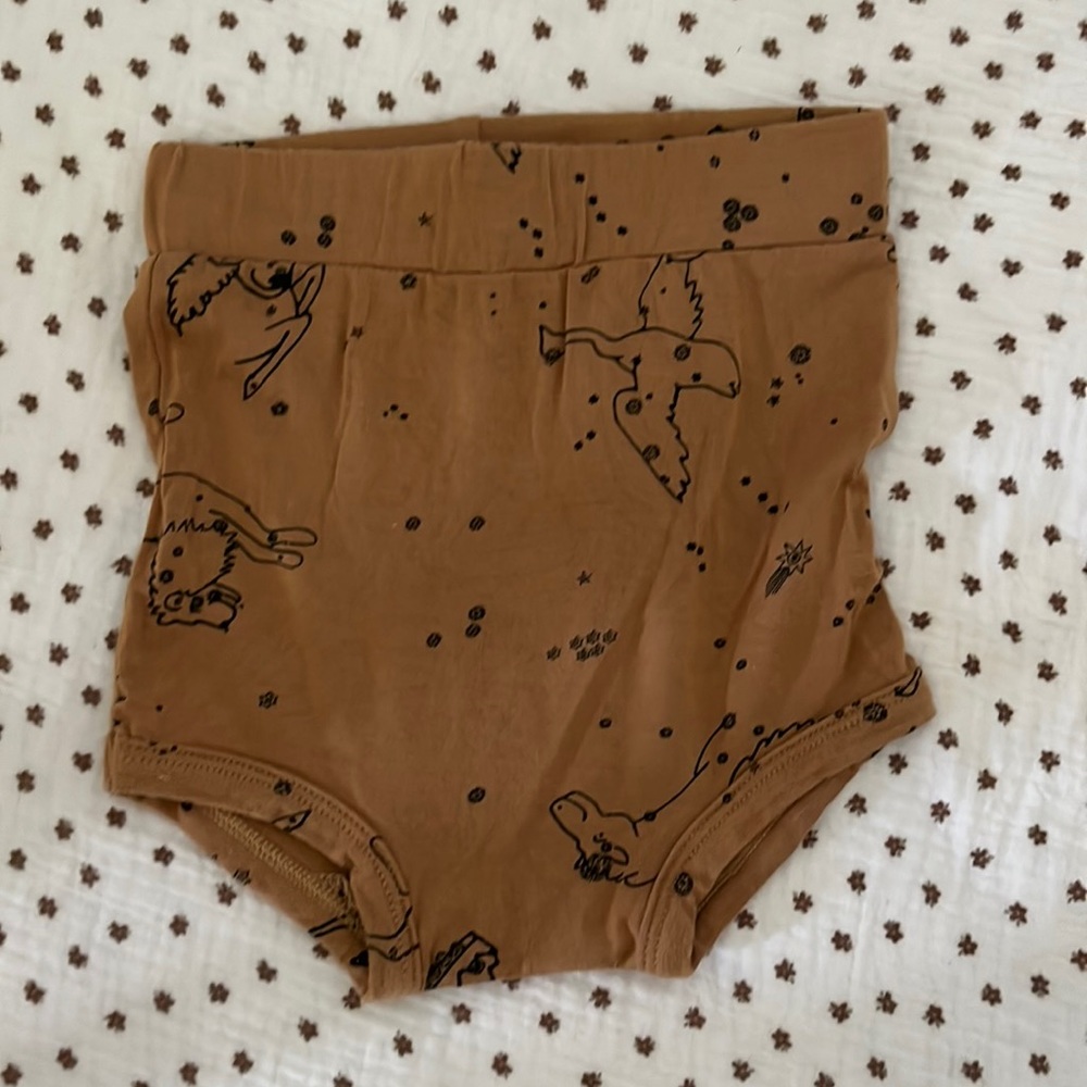 NWOT Kate Quinn 6-12 mos camel color zodiac bloomers